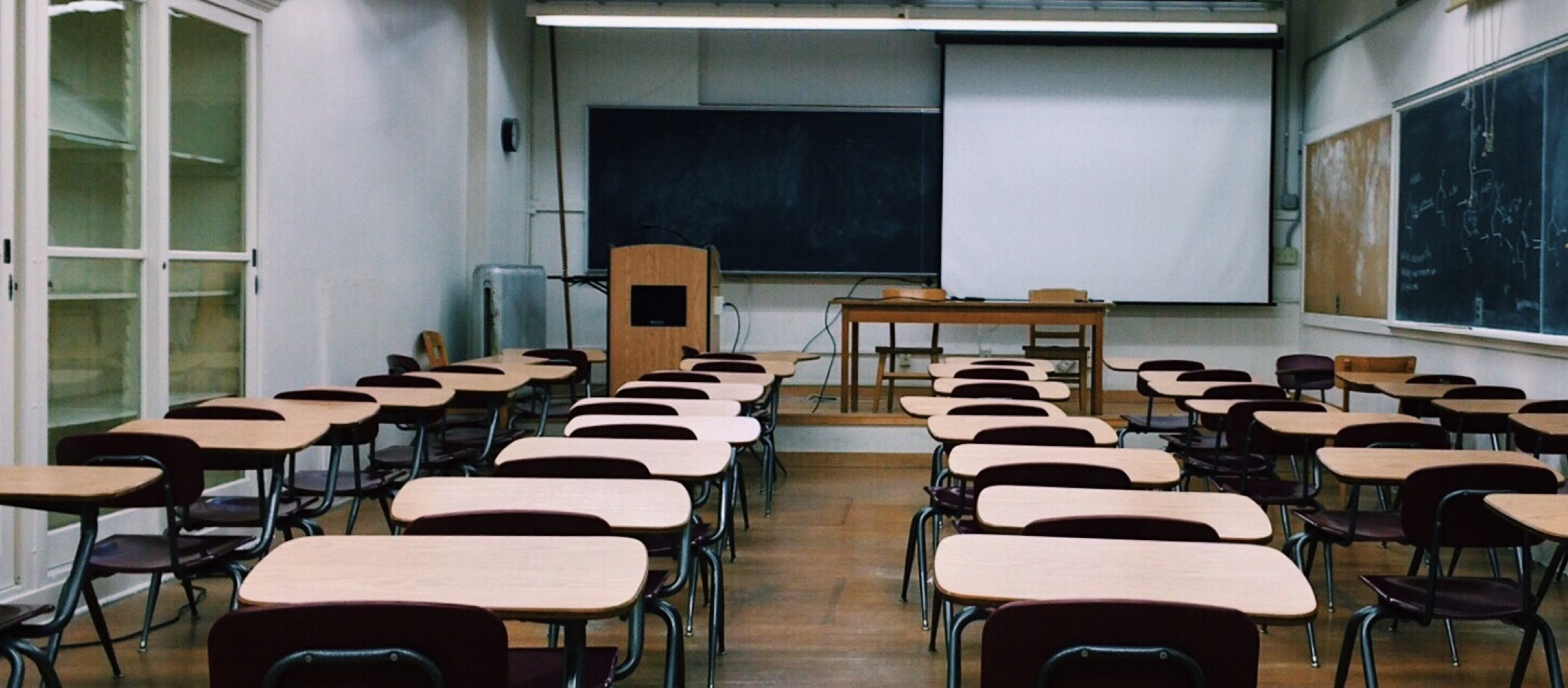 https://www.qu.edu.qa/en-us/Research/gulfstudies-center/PublishingImages/education-%20thouria.png